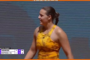 科维托娃在澳大利亚队比赛中爆冷，出色防守引发热议！