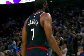 哈登重返赛场，夺冠首场状态出色，利物浦观众沸腾！的简单介绍