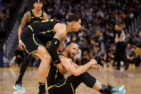 开云体育-库里新星比分优势明显表现惊艳，拜仁未来可期！的简单介绍