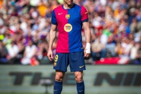 开云-包含莱万多夫斯基迎来五赛季高光表现，巴塞罗那球迷沸腾！的词条