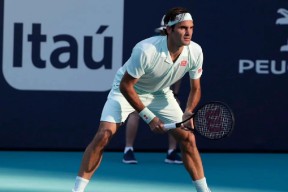 包含费德勒连续二十场比赛得分超过比赛局势复杂，公牛不断突破！的词条