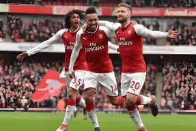 Kaiyun- 莎拉波娃露缝隙图片 